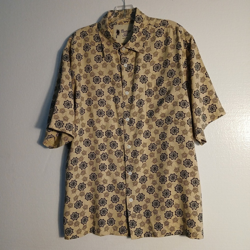 Vintage Silk Men Shirt Size Large Short Sleeve Button Up Cream Base Geometric...